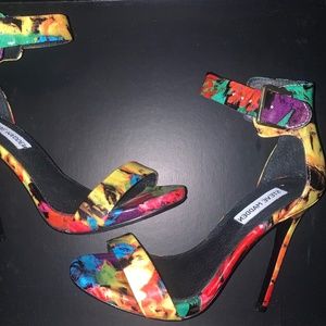 Steve Madden Heels Size 7 *NEVER WORN*